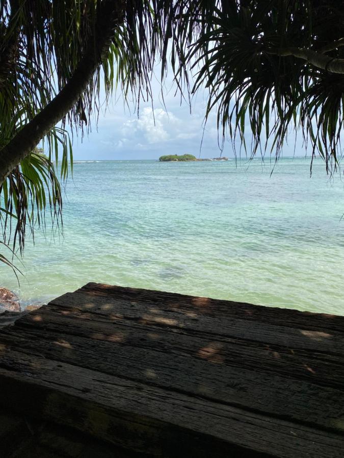 Ocean Beach House Matara Luaran gambar