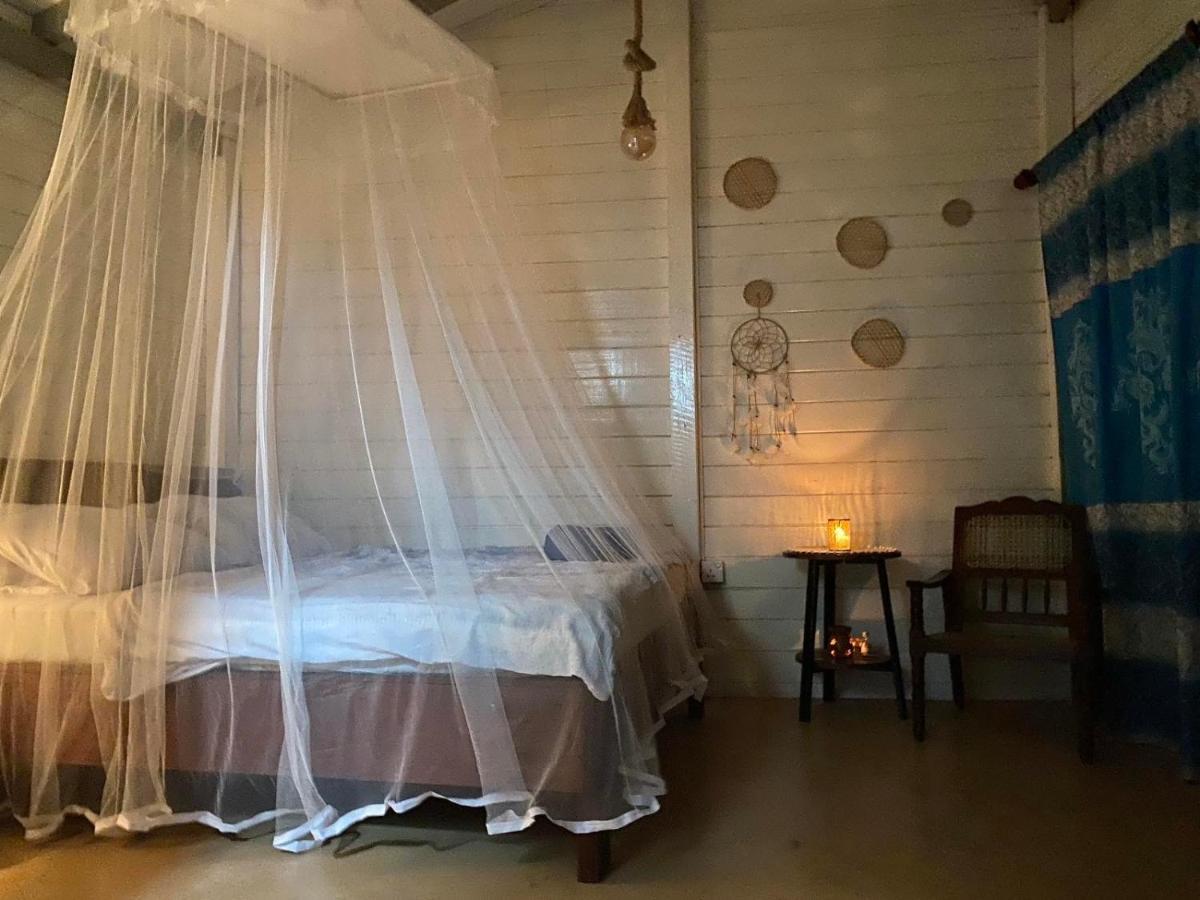 Ocean Beach House Matara Luaran gambar