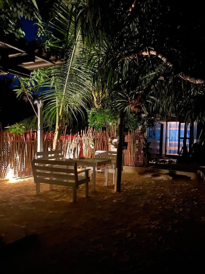 Ocean Beach House Matara Luaran gambar